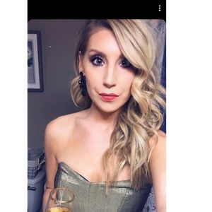 Meet your Posher, Lesley